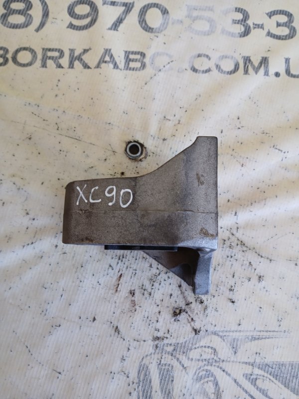 Подушка двигателя Volvo XC90 t27 Подушка двигателя Volvo XC90 t27