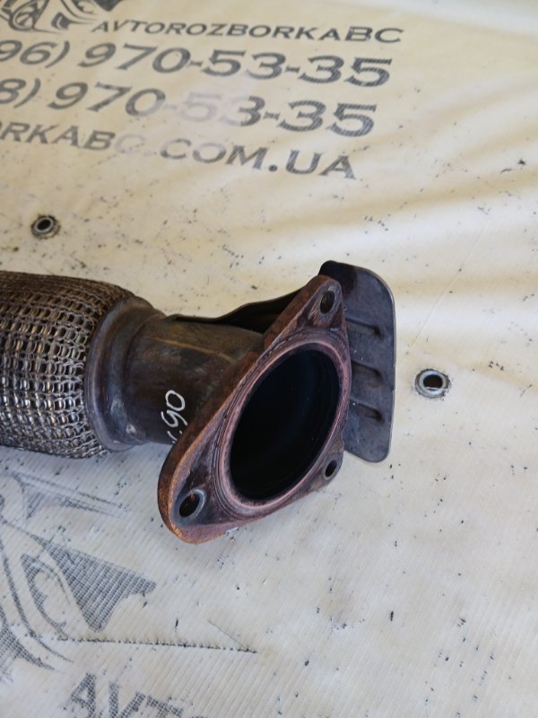 Приемная труба глушителя XC90 2016 t27 Приемная труба глушителя XC90 2016 t27