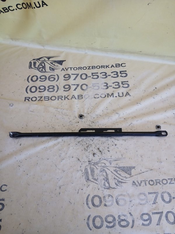 Запчасть розпорка передняя левая Volvo XC90 2016 t27 31391335 Б/У Розпорка передняя левая Volvo XC90 2016 t27 31391335 Б/У