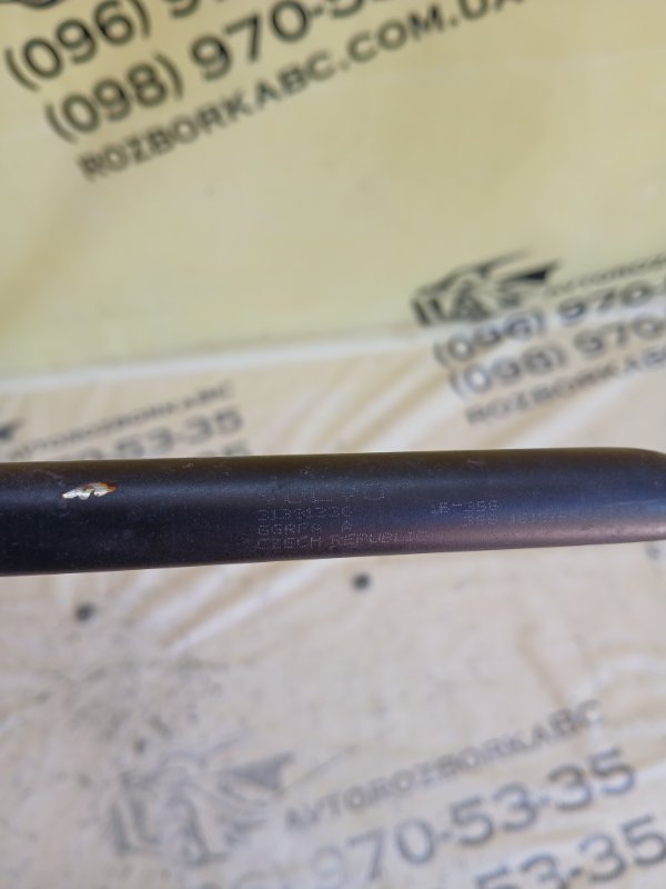 Розпорка передняя правая XC90 2016 t27 Розпорка передняя правая XC90 2016 t27