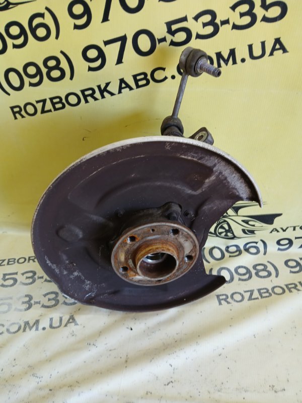 Цапфа задняя правая Volvo XC90 t27 Цапфа задняя правая Volvo XC90 t27