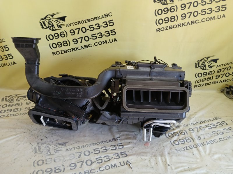 Запчасть печка взборе Audi Q8 2019 DCBD 4M1820001AF Б/У Печка взборе Audi Q8 2019 DCBD 4M1820001AF Б/У