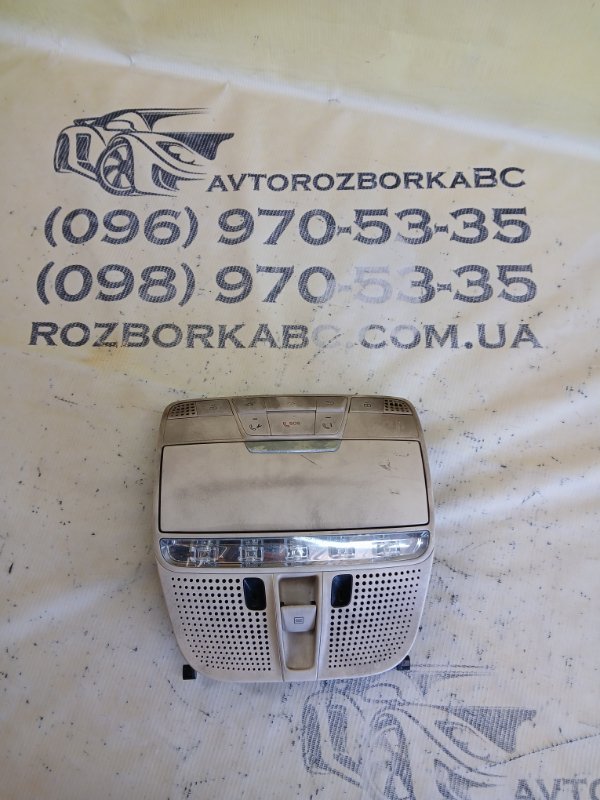 Запчасть плафон салона передний Mercedes-Benz GLC 300 2019 X253 27492031846862 A 000 900 90 07 Б/У Плафон салона передний Mercedes-Benz GLC 300 2019 X253 27492031846862 A 000 900 90 07 Б/У