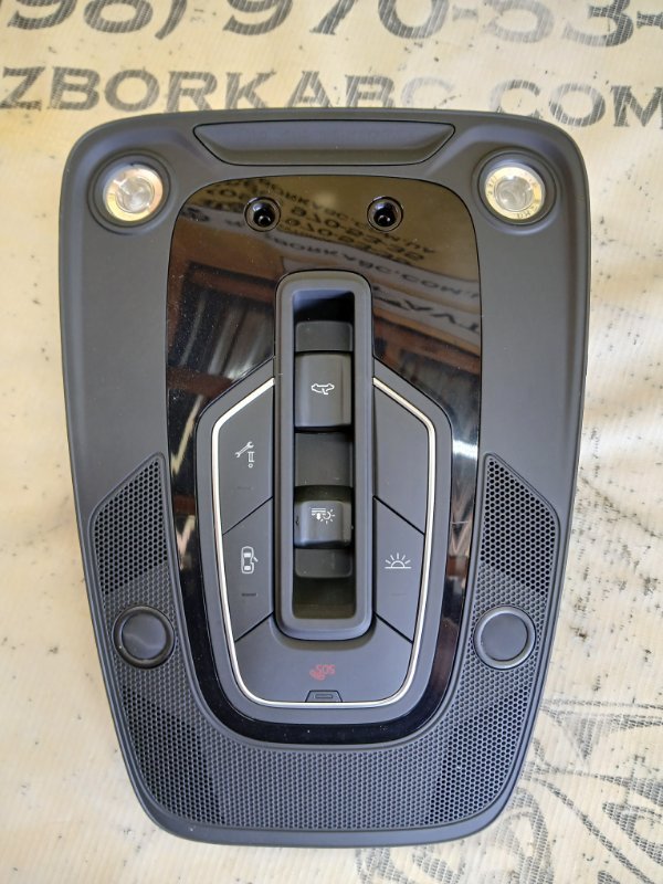 Плафон салона Q8 2019 3.0 DCBD Плафон салона Q8 2019 3.0 DCBD