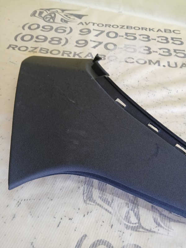 Накладка стойки задняя левая Q8 2019 3.0 DCBD Накладка стойки задняя левая Q8 2019 3.0 DCBD