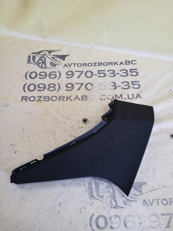 Запчасть накладка стойки задняя правая Audi Q8 2019 3.0 DCBD 4M8 867 246 YW5 Б/У Накладка стойки задняя правая Audi Q8 2019 3.0 DCBD 4M8 867 246 YW5 Б/У