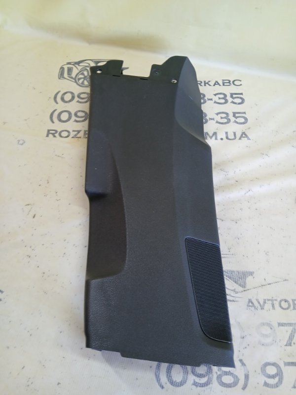 Запчасть накладка стойки левая Audi Q8 2019 3.0 DCBD 4M88672394PK Б/У Накладка стойки левая Audi Q8 2019 3.0 DCBD 4M88672394PK Б/У