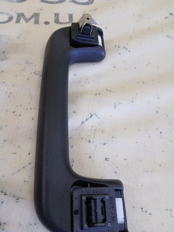 Ручка салону Q8 2019 3.0 DCBD Ручка салону Q8 2019 3.0 DCBD