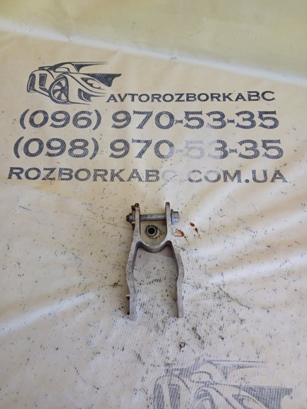 Запчасть кронштейн подушки двигателя правый Volvo XC90 2016 t27 31339951 Б/У Кронштейн подушки двигателя правый Volvo XC90 2016 t27 31339951 Б/У