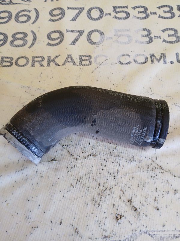 Патрубок системы охлаждения XC90 2016 t27 Патрубок системы охлаждения XC90 2016 t27