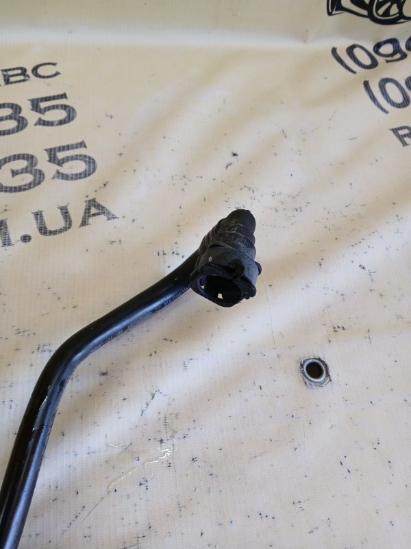 Трубка системы охлаждения Volvo XC90 t27 Трубка системы охлаждения Volvo XC90 t27