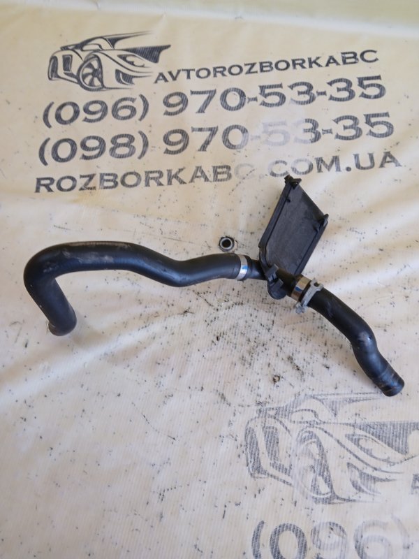 Патрубок системы охлаждения XC90 2016 t27 Патрубок системы охлаждения XC90 2016 t27