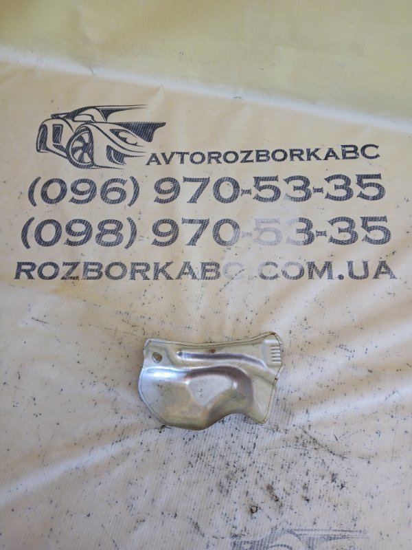 Запчасть тепловой экран Volvo XC90 2016 t27 31431799 Б/У Тепловой экран Volvo XC90 2016 t27 31431799 Б/У