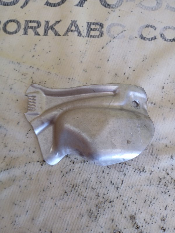 Тепловой экран Volvo XC90 t27 Тепловой экран Volvo XC90 t27