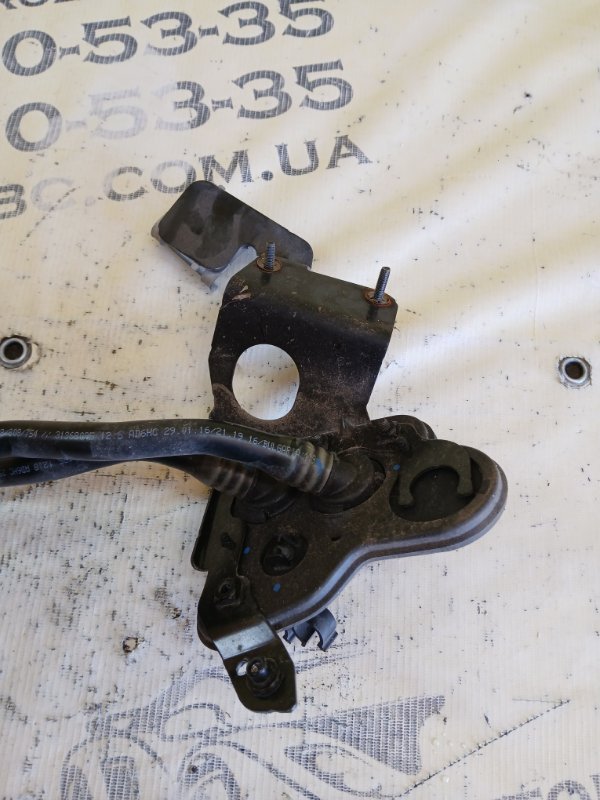 Трубка вентиляционная Volvo XC90 t27 Трубка вентиляционная Volvo XC90 t27