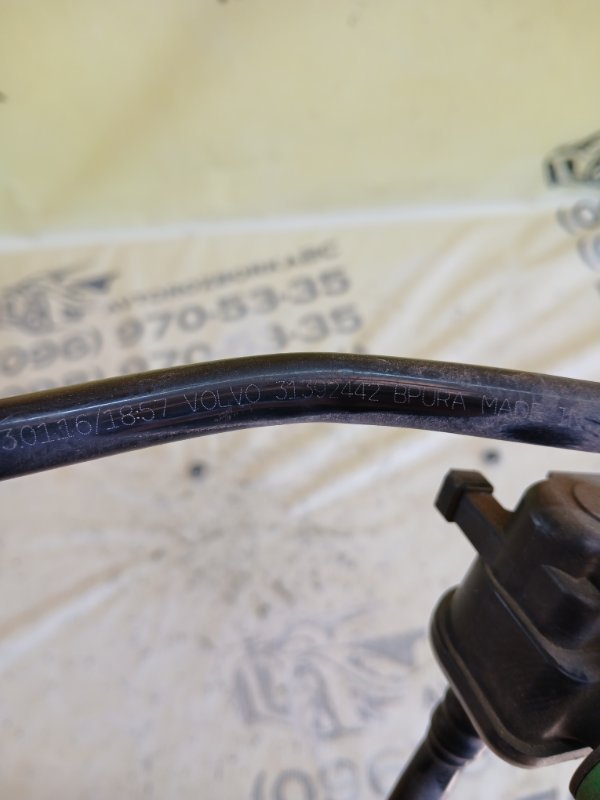 Трубка системы охлаждения XC90 2016 t27 Трубка системы охлаждения XC90 2016 t27