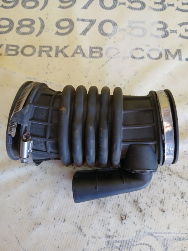 Патрубок воздушного фильтра XC90 2016 t27 Патрубок воздушного фильтра XC90 2016 t27