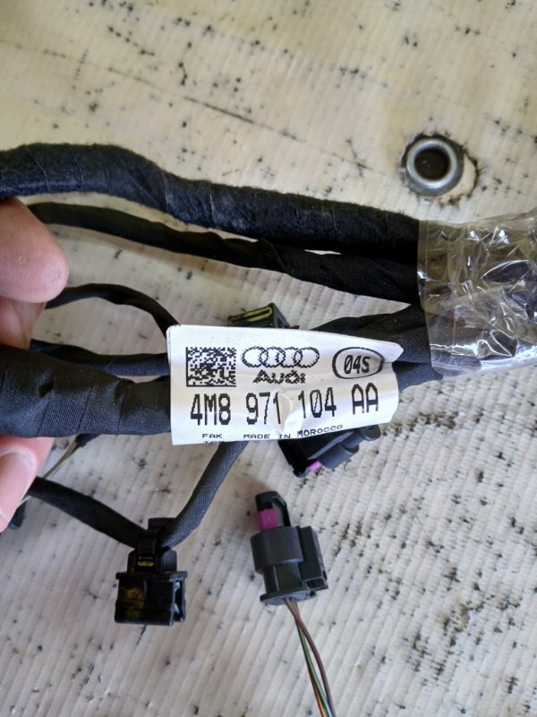 Проводка парктроника задняя Q8 2019 3.0 DCBD Проводка парктроника задняя Q8 2019 3.0 DCBD