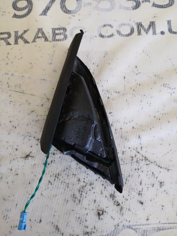 Накладка двери передняя правая BMW 530 G30 XB1142M0 Накладка двери передняя правая BMW 530 G30 XB1142M0