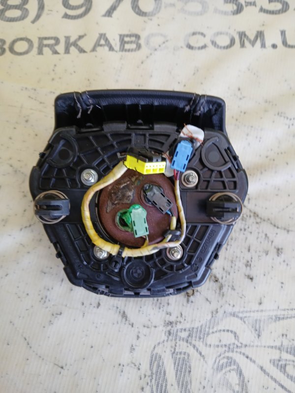 Подушка безопасности в руль BMW 530 G30 XB1142M0 Подушка безопасности в руль BMW 530 G30 XB1142M0