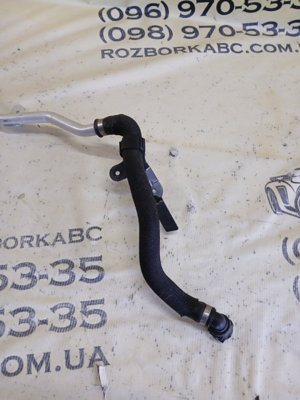 Трубка системы охлаждения BMW 530 G30 XB1142M0 Трубка системы охлаждения BMW 530 G30 XB1142M0