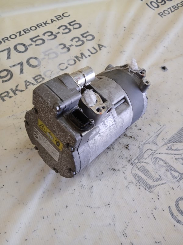 Компрессор кондиционера BMW 530 G30 XB1142M0 Компрессор кондиционера BMW 530 G30 XB1142M0