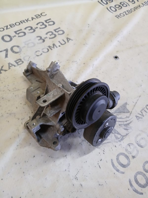 Помпа BMW 530 G30 XB1142M0 Помпа BMW 530 G30 XB1142M0