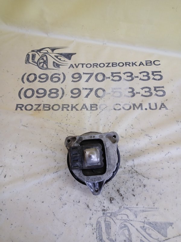 Запчасть подушка двигателя передняя правая BMW 530 2018 G30 XB1142M0 22 11 6 883 246 Б/У Подушка двигателя передняя правая BMW 530 2018 G30 XB1142M0 22 11 6 883 246 Б/У