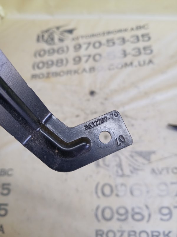 Кронштейн BMW 530 G30 XB1142M0 Кронштейн BMW 530 G30 XB1142M0