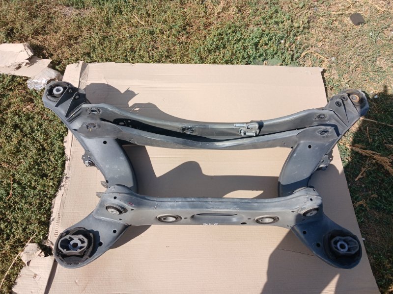 Запчасть подрамник/балка подвески задняя Mercedes-Benz GLC 300 2019 X253 27492031846862 A2123503605 Б/У Подрамник/балка подвески задняя Mercedes-Benz GLC 300 2019 X253 27492031846862 A2123503605 Б/У