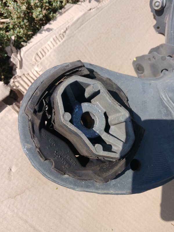 Подрамник/балка подвески задняя GLC 300 2019 X253 27492031846862 Подрамник/балка подвески задняя GLC 300 2019 X253 27492031846862