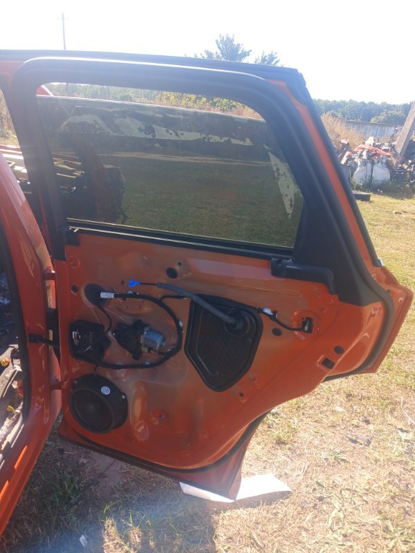 Двери задние правые Q3 2021 83A 2.0 CZRA Двери задние правые Q3 2021 83A 2.0 CZRA