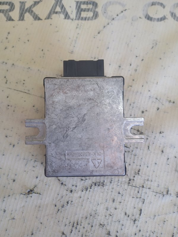 Блок управление топливным насосом BMW 530 G30 XB1142M0 Блок управление топливным насосом BMW 530 G30 XB1142M0