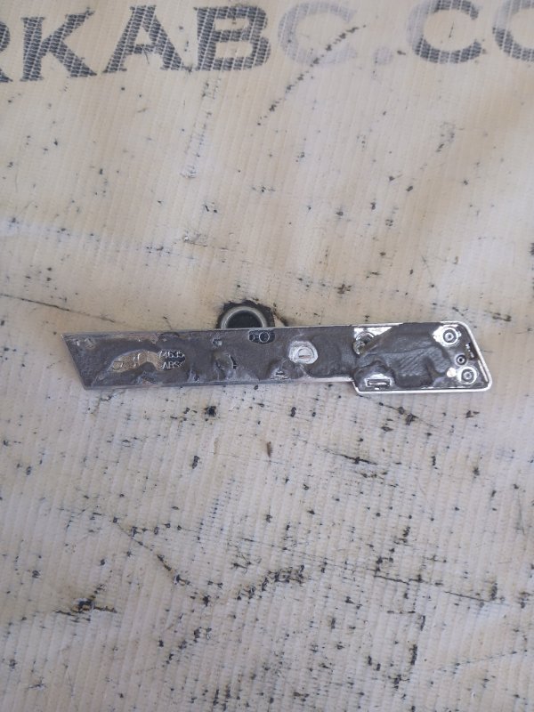 Эмблема BMW 530 G30 XB1142M0 Эмблема BMW 530 G30 XB1142M0