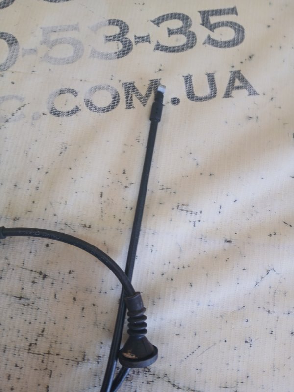 Трос капота 530 2018 G30 XB1142M0 Трос капота 530 2018 G30 XB1142M0