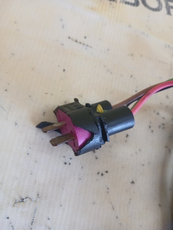 Вентилятор охлаждения радиатора правый Volkswagen Tiguan Allspace 2.0 DGUA Вентилятор охлаждения радиатора правый Volkswagen Tiguan Allspace 2.0 DGUA