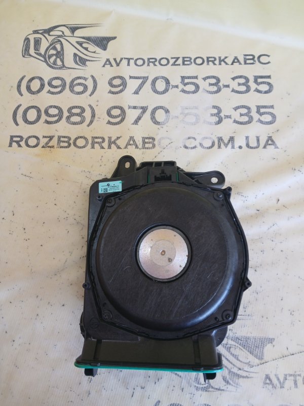 Запчасть динамик правый BMW 530 2018 G30 XB1142M0 65136800954 Б/У Динамик правый BMW 530 2018 G30 XB1142M0 65136800954 Б/У