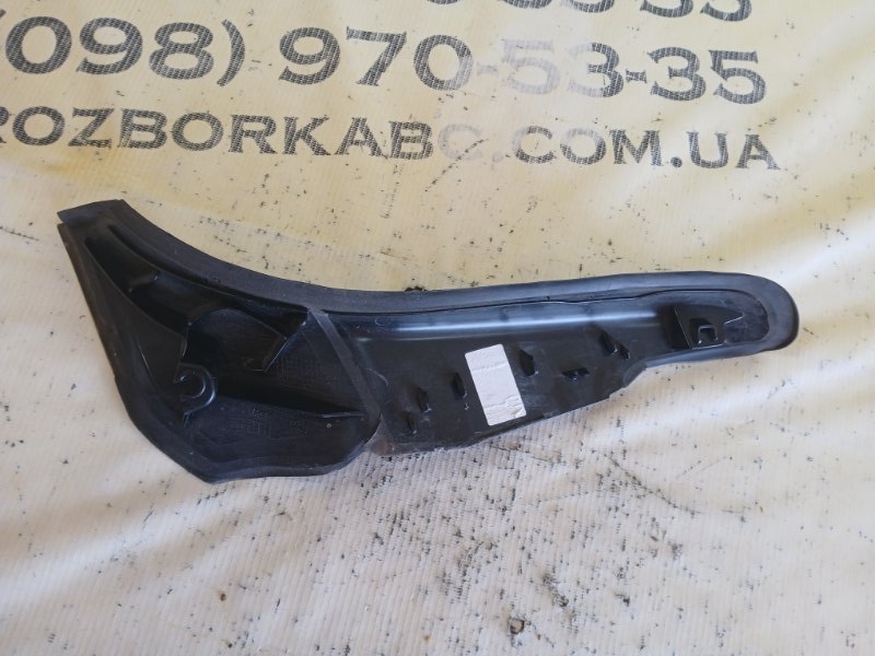 Накладка стоп-сигнала задняя левая BMW 530 G30 XB1142M0 Накладка стоп-сигнала задняя левая BMW 530 G30 XB1142M0