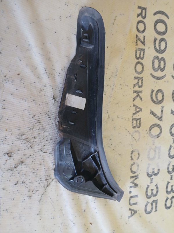 Накладка стоп-сигнала задняя правая BMW 530 G30 XB1142M0 Накладка стоп-сигнала задняя правая BMW 530 G30 XB1142M0