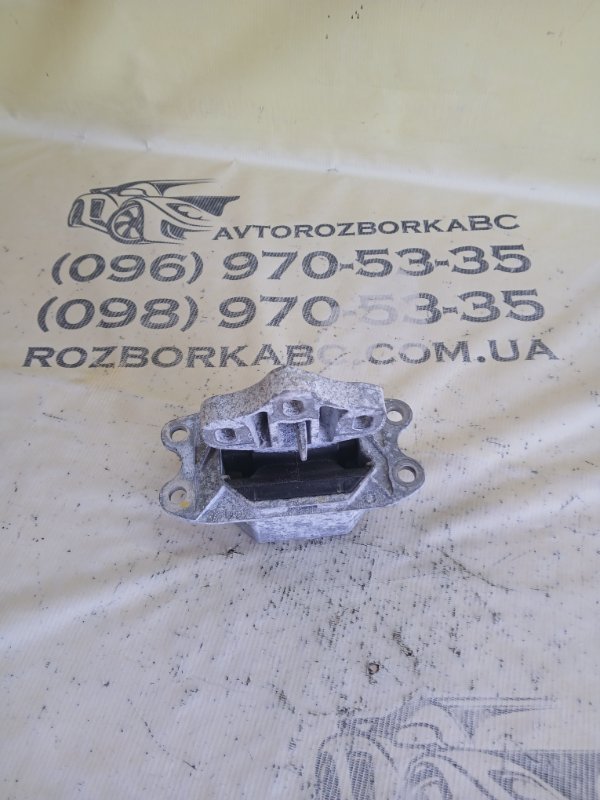 Запчасть подушка двигателя передняя левая BMW X1 2020 F48 B46A20O1 22 31 6 853 449 Б/У Подушка двигателя передняя левая BMW X1 2020 F48 B46A20O1 22 31 6 853 449 Б/У