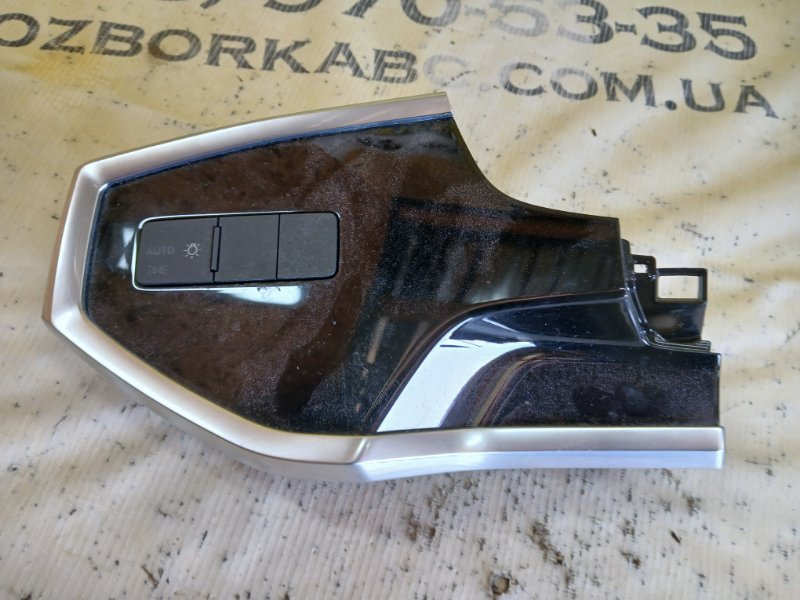 Декоративная накладка торпедо передняя левая Q3 2021 83A 2.0 CZRA Декоративная накладка торпедо передняя левая Q3 2021 83A 2.0 CZRA