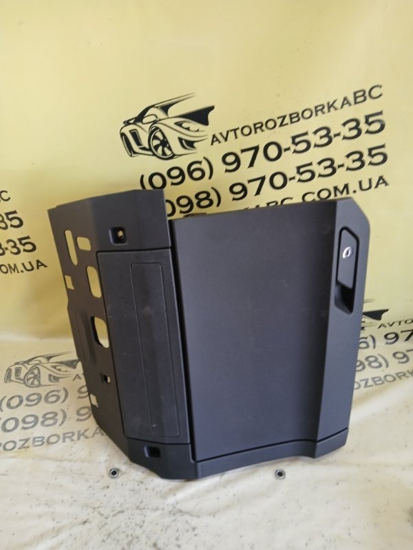 Запчасть бардачек Audi Q3 2021 83A 2.0 CZRA 83A880842D VAG Б/У Бардачек Audi Q3 2021 83A 2.0 CZRA 83A880842D VAG Б/У