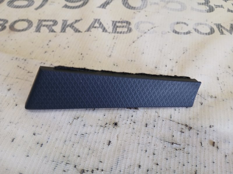 Декоративная накладка торпедо Q3 2021 83A 2.0 CZRA