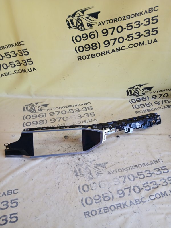 Запчасть декоративная накладка торпедо Audi Q3 2021 83A 2.0 CZRA 83B853190A Б/У Декоративная накладка торпедо Audi Q3 2021 83A 2.0 CZRA 83B853190A Б/У