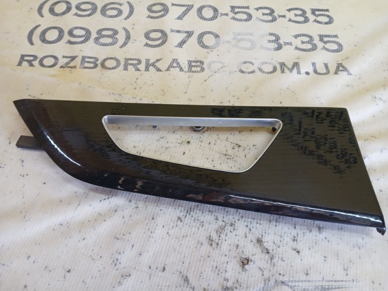 Накладка двери задняя левая Q8 2019 3.0 DCBD Накладка двери задняя левая Q8 2019 3.0 DCBD