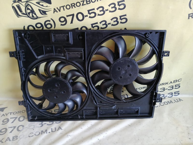 Дифузор радиатора Q3 2021 83A 2.0 CZRA Дифузор радиатора Q3 2021 83A 2.0 CZRA