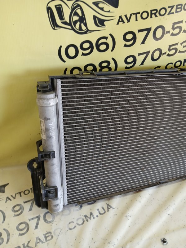 Радиатор кондиционера XC90 2016 t27 Радиатор кондиционера XC90 2016 t27