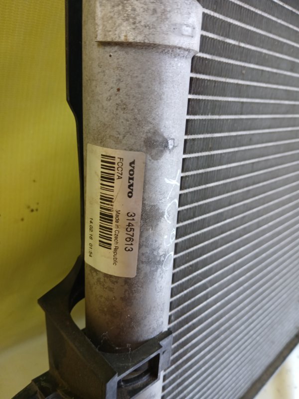 Радиатор кондиционера XC90 2016 t27 Радиатор кондиционера XC90 2016 t27