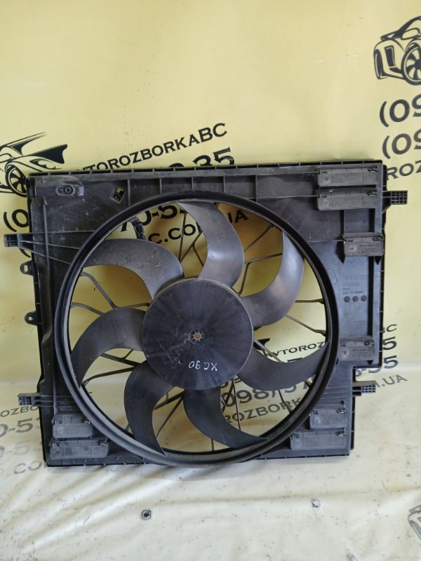 Дифузор радиатора Volvo XC90 t27 Дифузор радиатора Volvo XC90 t27