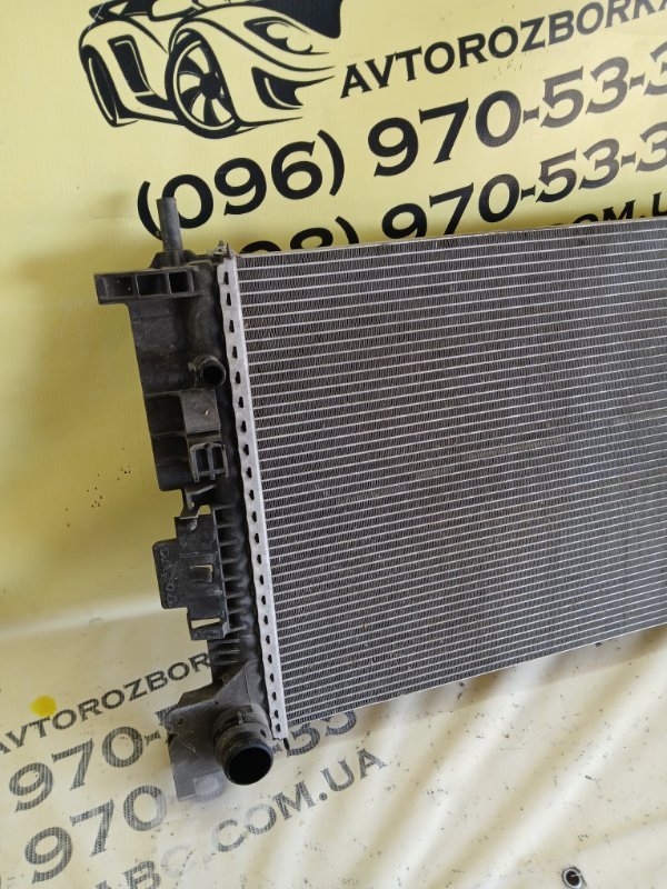 Радиатор охлаждение двигателя XC90 2016 t27 Радиатор охлаждение двигателя XC90 2016 t27